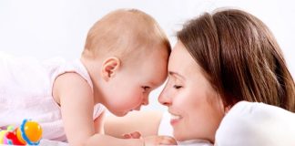Teknolojinin günlük yaşamın ayrılmaz bir parçası haline gelmesiyle birlikte bebek odalarında kullanılan akıllı ürünlerin sayısı da hızla artıyor. Wi-Fi bağlantılı cihazlar, ebeveynlerin bebeklerini uzaktan takip edebilmesini, ortam koşullarını kontrol edebilmesini ve anlık bildirimler alabilmesini sağlayarak büyük kolaylık sunuyor. Akıllı kameralar, dijital bebek monitörleri, ortam sensörleri ve uzaktan kontrol edilebilen gece lambaları gibi ürünler, modern ebeveynliğin önemli yardımcıları arasında yer alıyor. Konulu bir haber görseli.