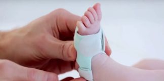 Bebeklerin sağlıklı ve güvenli bir ortamda büyümesi, kullanılan ürünlerin kalitesi kadar bu ürünlerin belirli güvenlik kriterlerini karşılamasına da bağlıdır. Günümüzde ebeveynler yalnızca ürünlerin tasarımına veya fiyatına değil, aynı zamanda sahip olduğu güvenlik standartlarına da büyük önem veriyor. Uzmanlar, bebeklerin cilt yapısının hassas olması ve gelişim süreçlerinin devam etmesi nedeniyle kullanılan her ürünün ulusal ve uluslararası standartlara uygun olmasının hayati önem taşıdığını belirtiyor. Konulu bir haber görseli.