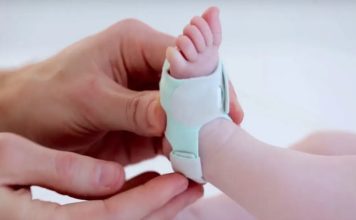Bebeklerin sağlıklı ve güvenli bir ortamda büyümesi, kullanılan ürünlerin kalitesi kadar bu ürünlerin belirli güvenlik kriterlerini karşılamasına da bağlıdır. Günümüzde ebeveynler yalnızca ürünlerin tasarımına veya fiyatına değil, aynı zamanda sahip olduğu güvenlik standartlarına da büyük önem veriyor. Uzmanlar, bebeklerin cilt yapısının hassas olması ve gelişim süreçlerinin devam etmesi nedeniyle kullanılan her ürünün ulusal ve uluslararası standartlara uygun olmasının hayati önem taşıdığını belirtiyor. Konulu bir haber görseli.